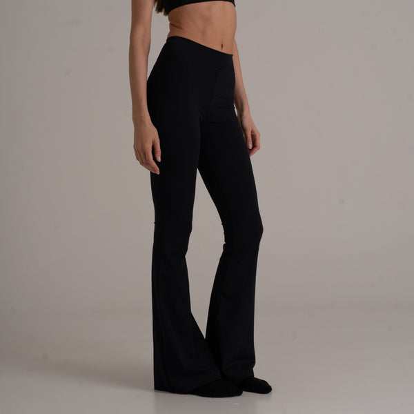 Flared Leggings + Sports Bra - Sport Set - Schwarz